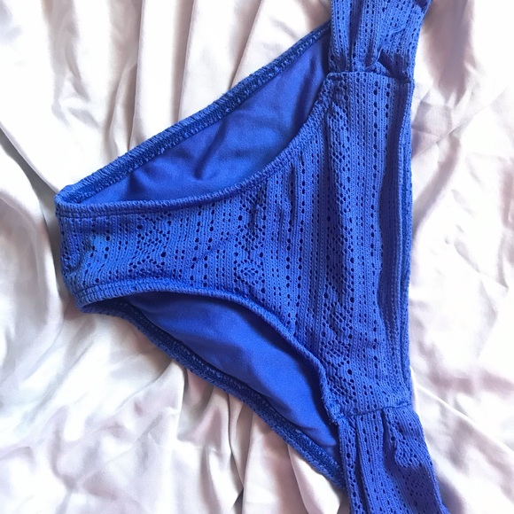 Blue Roxy Bikini Set - Picture 2 of 8